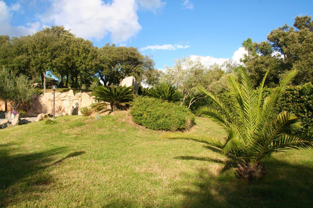Residence Villa Smeralda Telti Exterior photo